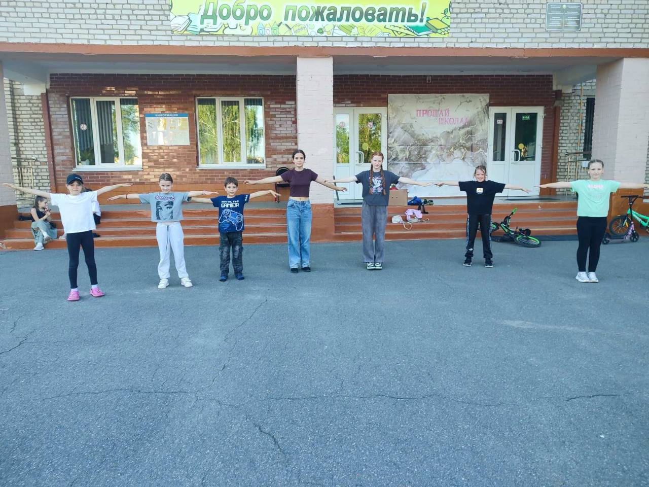 Где звучит смех: яркие дни на спортивно-игровой площадке